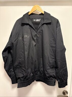 Corteiz Black Pullover Windbreaker in black on black logo hits